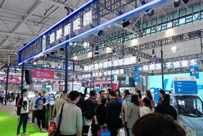 冬天接娃用車推薦 全封閉式塑框三輪車十大品牌，臺(tái)州市場(chǎng)誰(shuí)更勝一籌？