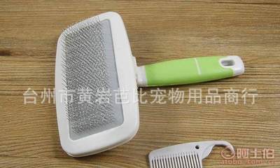 專業梳毛，寵愛加倍 探秘糖糖寵物用品廠明星產品——芭比寵物梳子